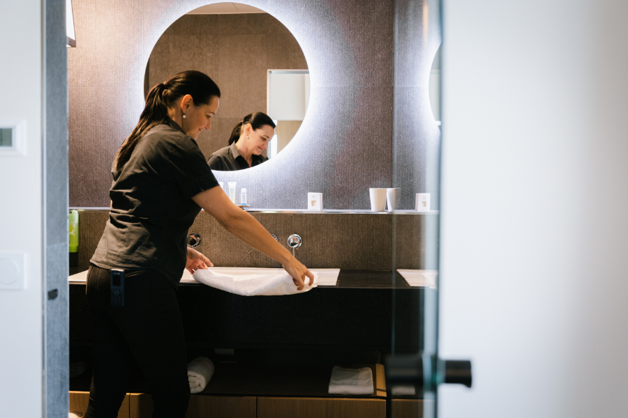 Housekeeping in der Hotellerie dein Gehalt │ HOGASTJOB Hogastjob